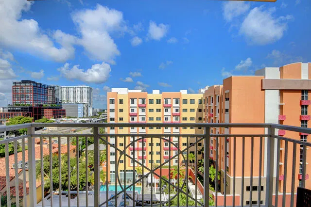 City Palms Unit 801 photo 18