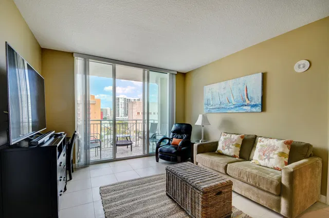 City Palms Unit 738 photo 11