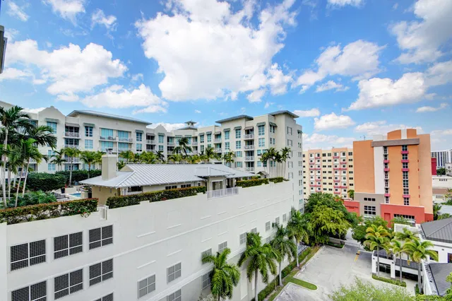 City Palms Unit 738 photo 18