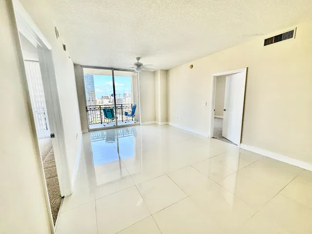 CityPlace South Tower Unit 1204 photo 4