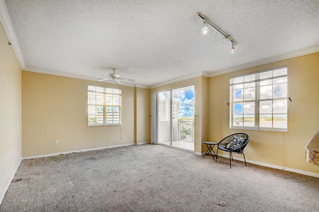 The Montecito Unit 613 photo 11