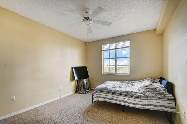 The Montecito Unit 613 photo 17