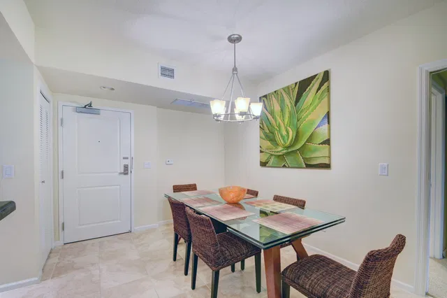 The Metropolitan Unit 217 photo 8