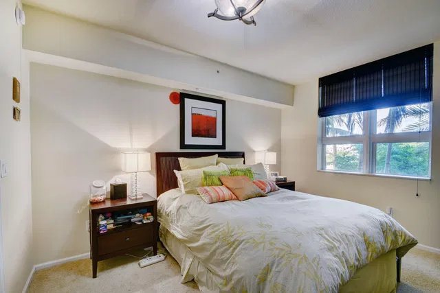 The Metropolitan Unit 217 photo 21