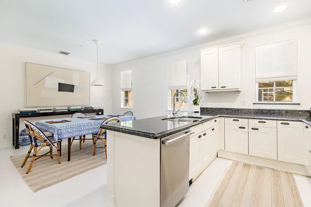 Magnolia Court Residence photo 17