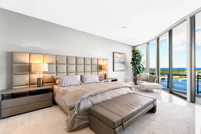 Bristol Palm Beach Unit 1403 photo 11