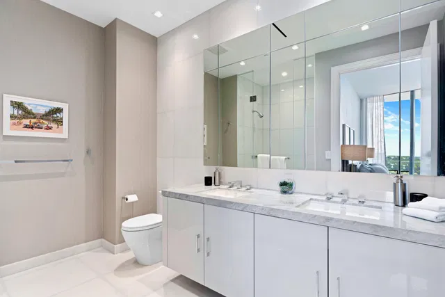 Bristol Palm Beach Unit 1403 photo 16