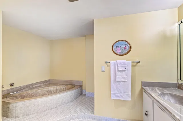 1701 S Flagler Unit 707 photo 17