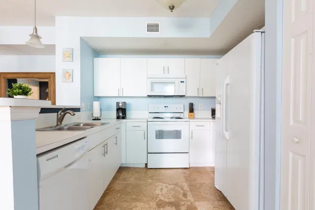 Courtyards in Cityplace Unit 322 photo 6