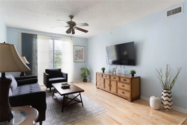 Courtyards in Cityplace Unit 322 photo 10
