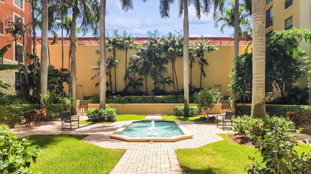 Courtyards in Cityplace Unit 322 photo 25