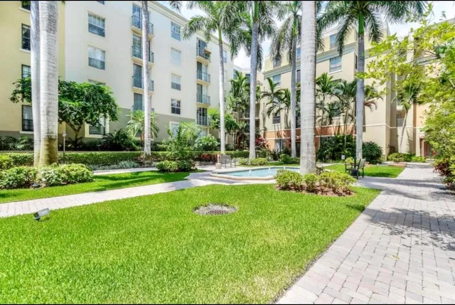 Courtyards in Cityplace Unit 322 photo 32
