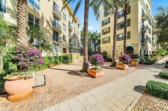 Courtyards in Cityplace Unit 322 photo 34