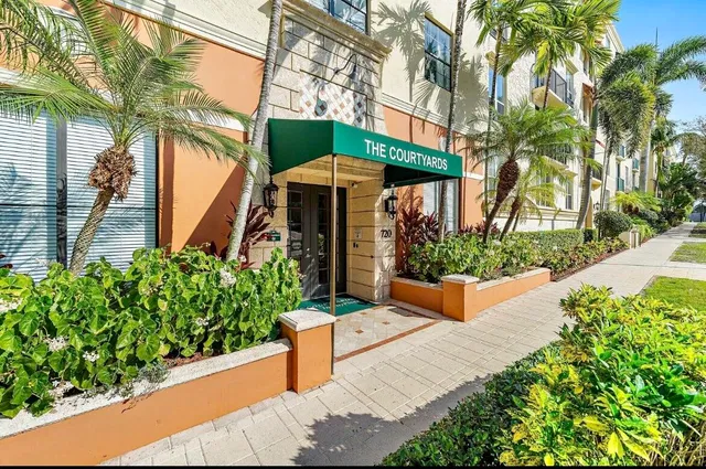 Courtyards in Cityplace Unit 322 photo 38