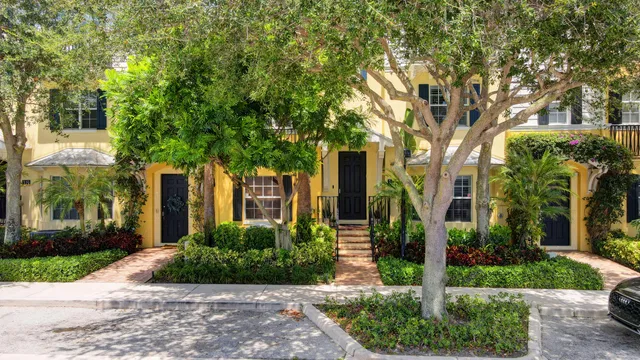 Magnolia Court Residence photo 10