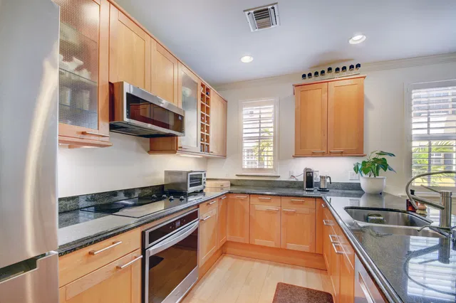 Magnolia Court Residence photo 25