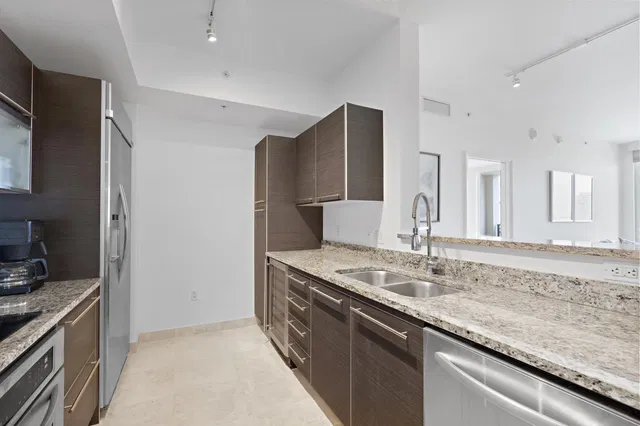 CityPlace South Tower Unit 1515 photo 10