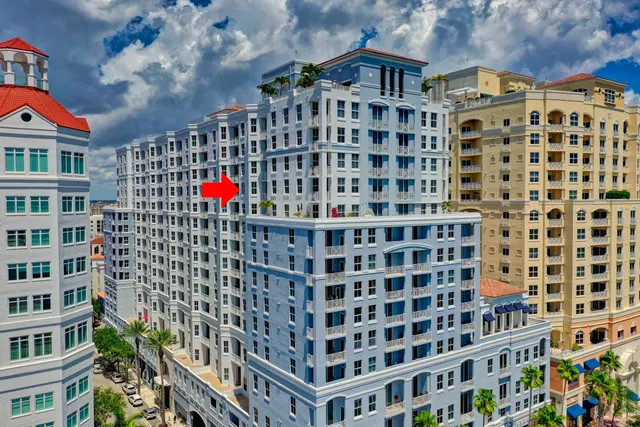 The Strand Unit 1206 photo 4