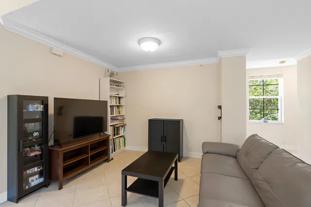 Residence photo 7