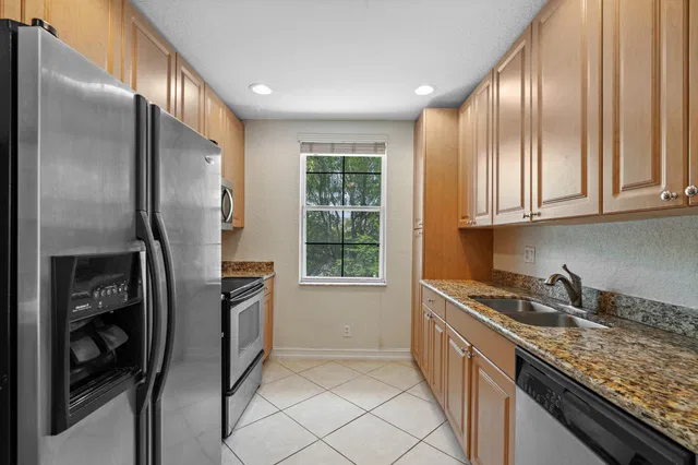 Residence photo 14