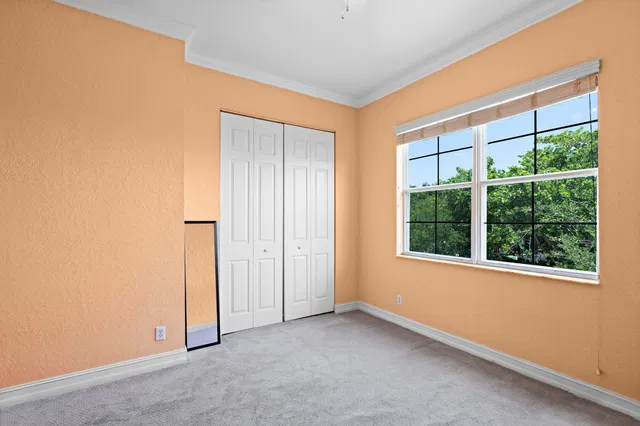 Residence photo 15