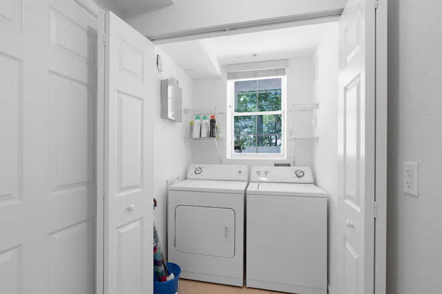 Residence photo 19
