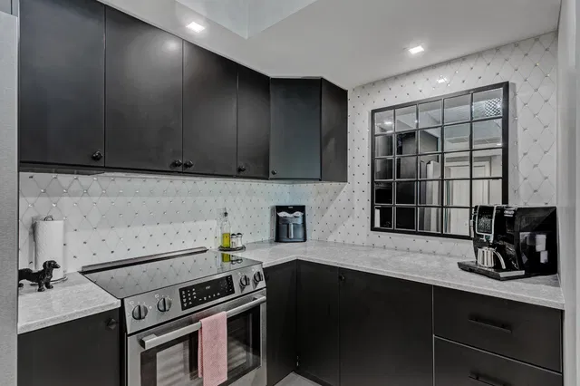 The Metropolitan Unit 503 photo 8