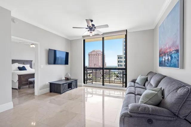 One City Plaza Unit 1008 photo 7