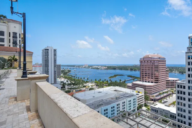 One City Plaza Unit 1008 photo 51