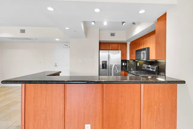 The Metropolitan Unit 309 photo 18
