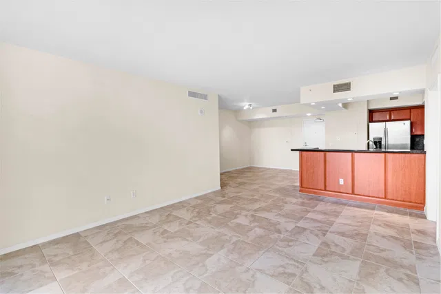 The Metropolitan Unit 309 photo 24