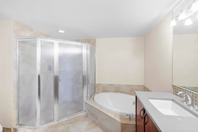 The Metropolitan Unit 309 photo 33