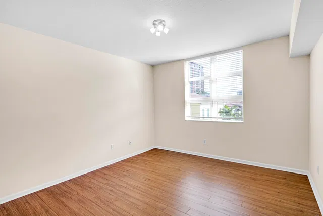 The Metropolitan Unit 309 photo 48