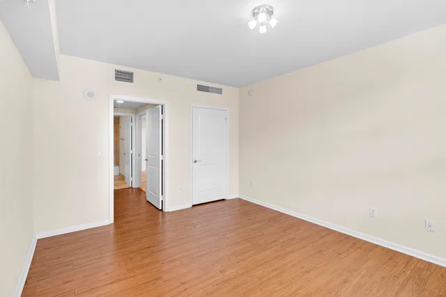 The Metropolitan Unit 309 photo 50