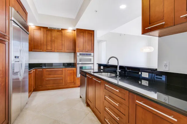 Two City Plaza Unit 1813 photo 4