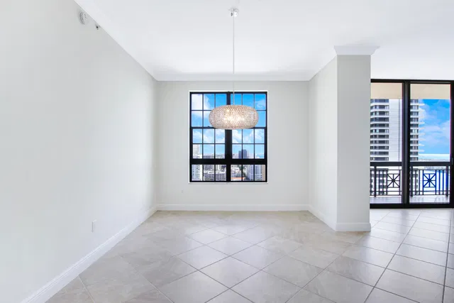 Two City Plaza Unit 1813 photo 8