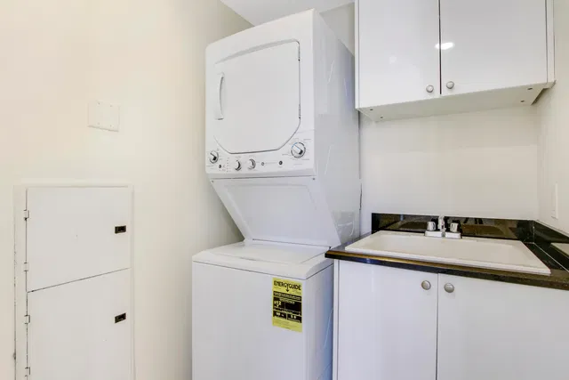 Two City Plaza Unit 1813 photo 26