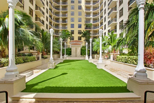 Two City Plaza Unit 1813 photo 41