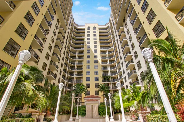 Two City Plaza Unit 1813 photo 42