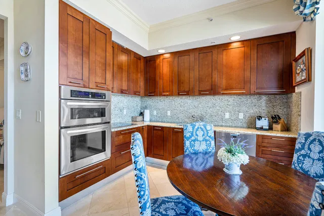 Two City Plaza Unit 1811 photo 9
