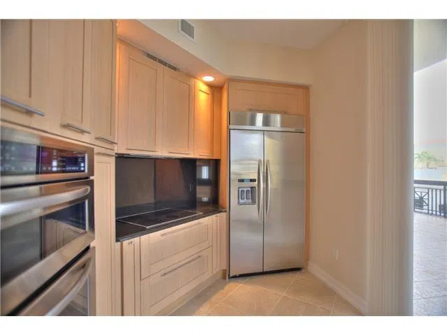 Two City Plaza Unit 1602 photo 13
