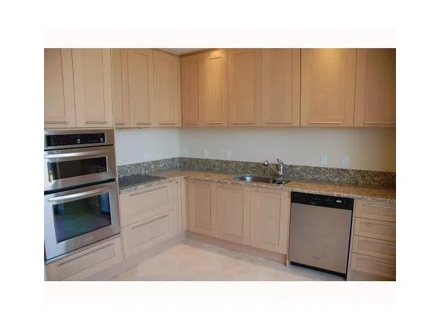 Two City Plaza Unit 1611 photo 4