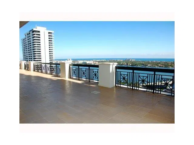 Two City Plaza Unit 1611 photo 6