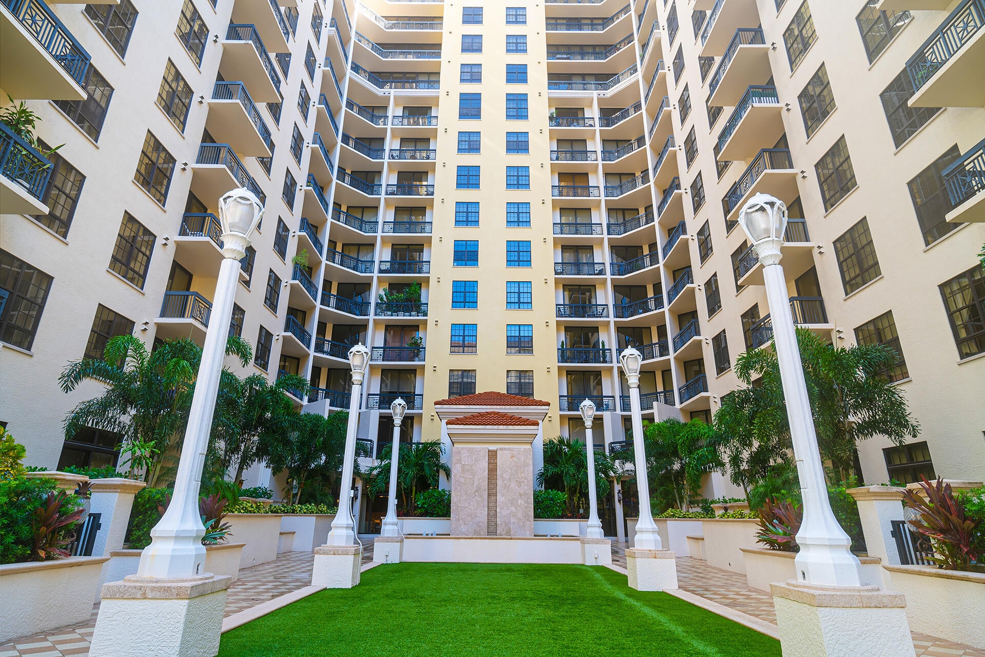 Two City Plaza Unit 1424 photo 41
