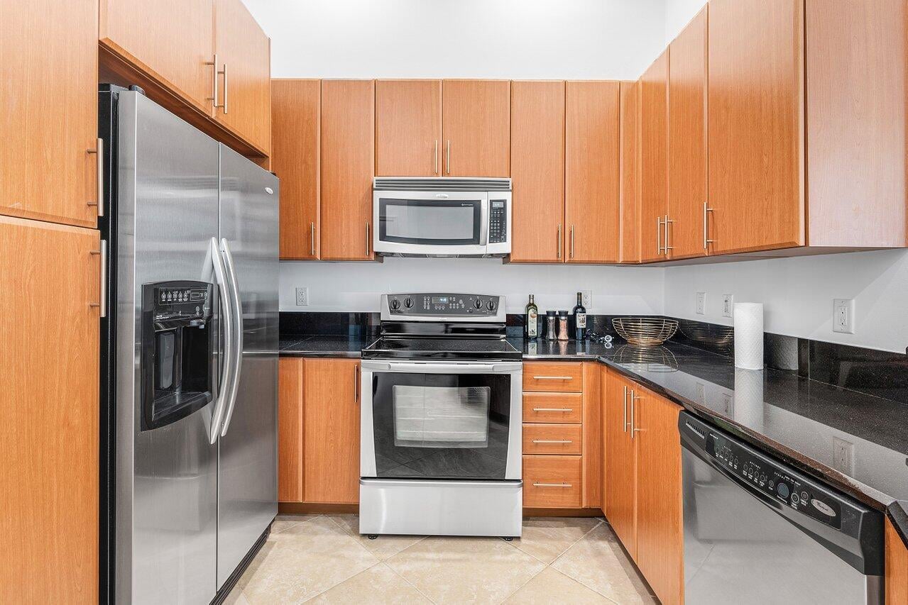Two City Plaza Unit 310 photo 9