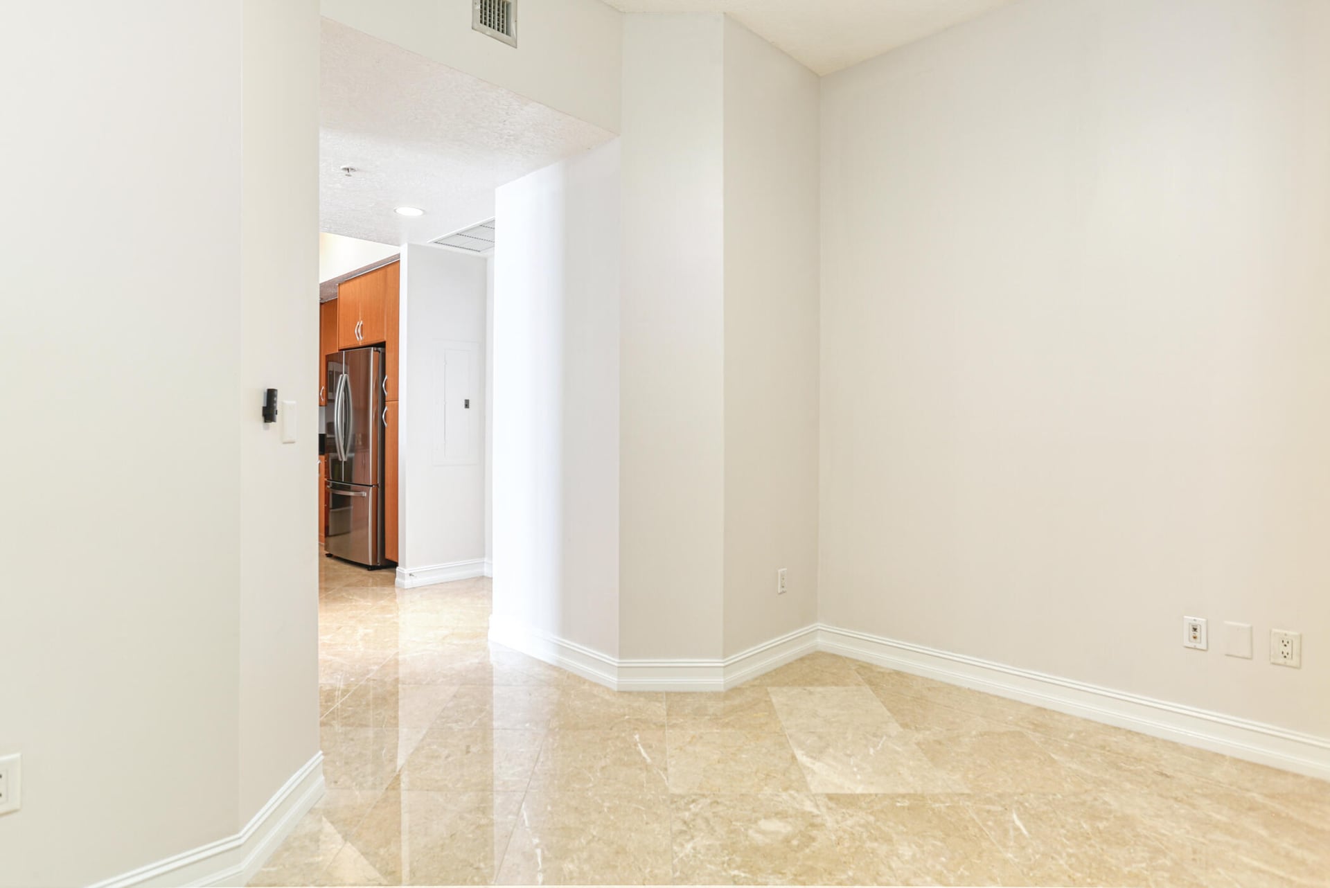 Two City Plaza Unit 603 photo 5