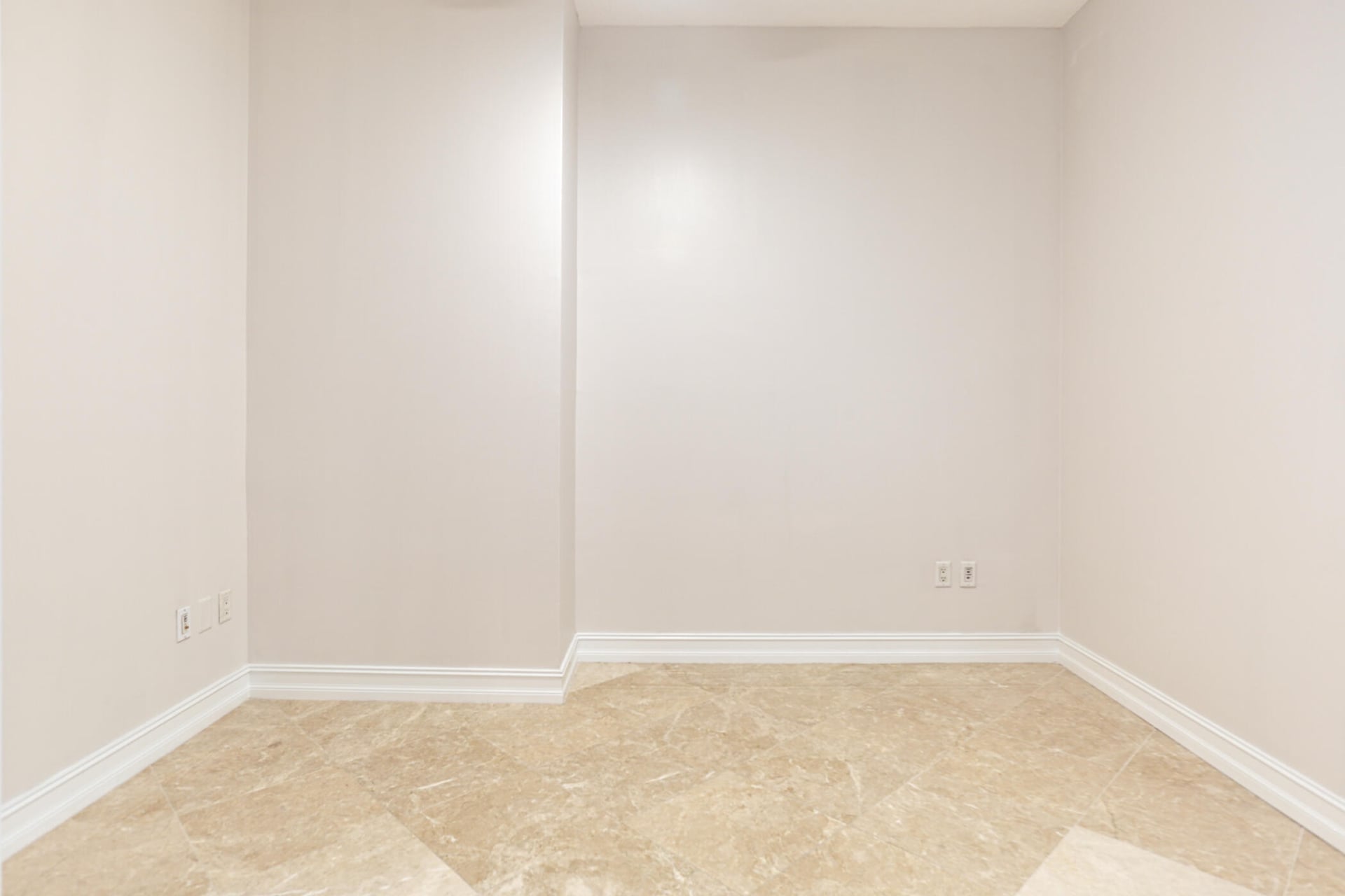 Two City Plaza Unit 603 photo 6