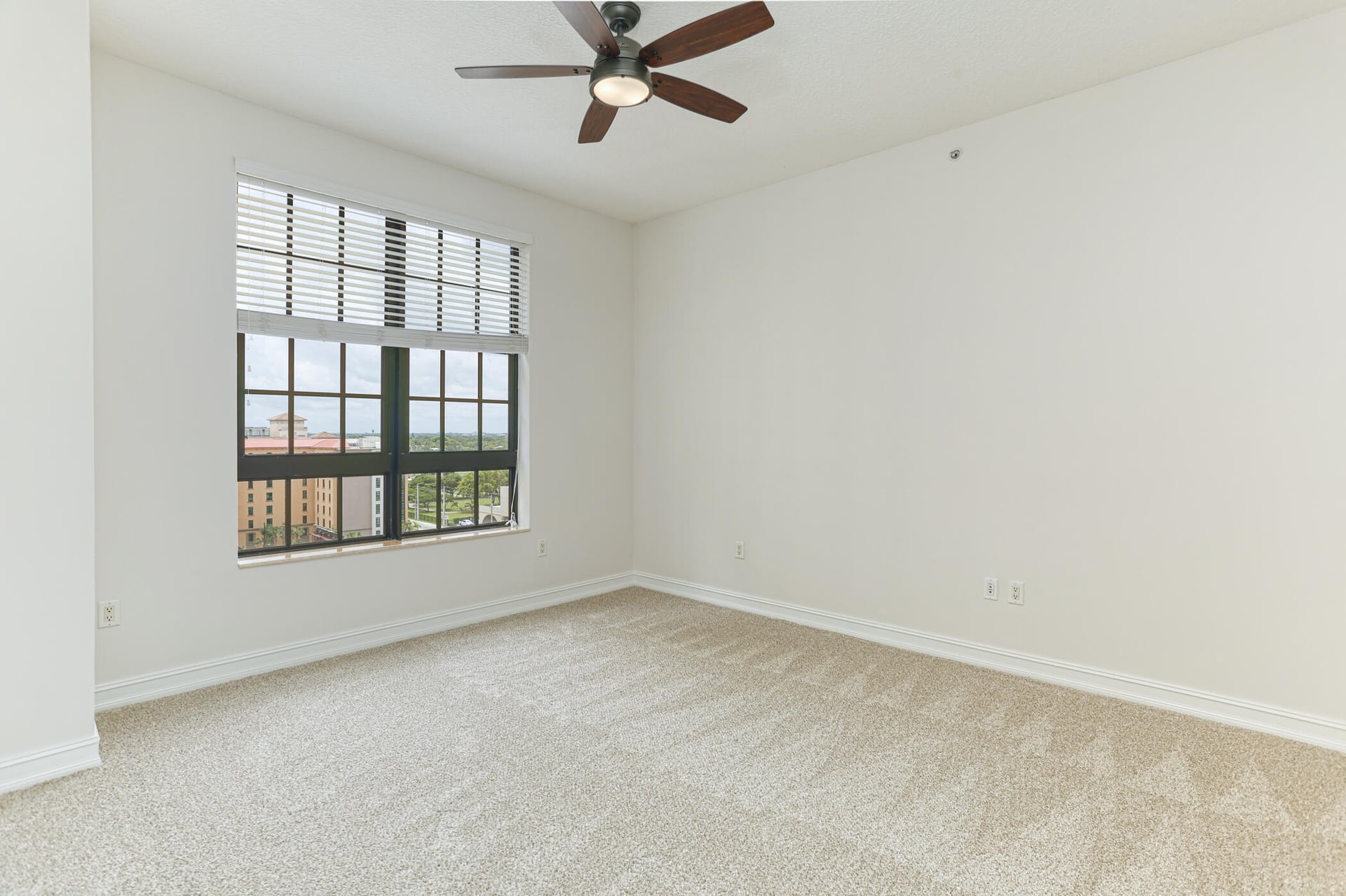 Two City Plaza Unit 603 photo 11
