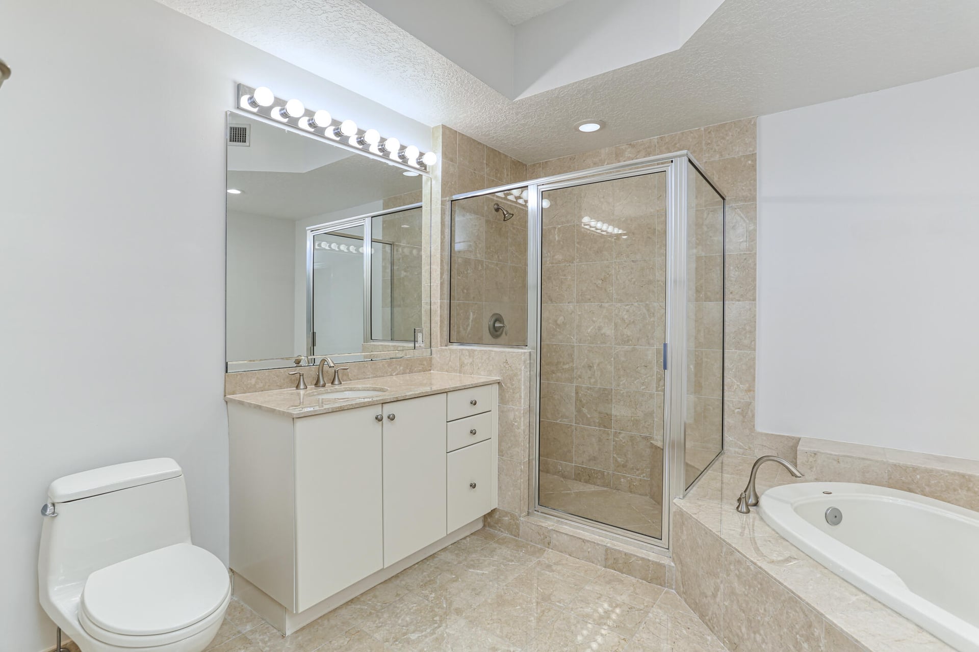 Two City Plaza Unit 603 photo 13