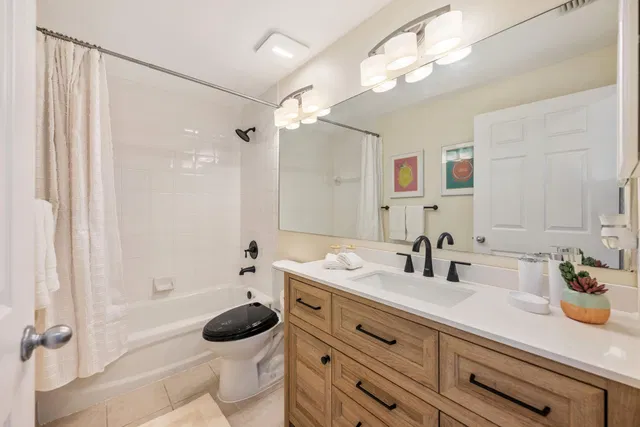 The Tower Condominium at Cityplace Unit 1107 photo 14